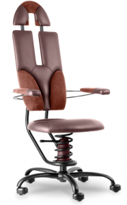 Stolička SpinaliS Pilot hnedá - konštrukcia čierna - centrum zdraveho sedenia stolicky.xyz -2194,80€.png